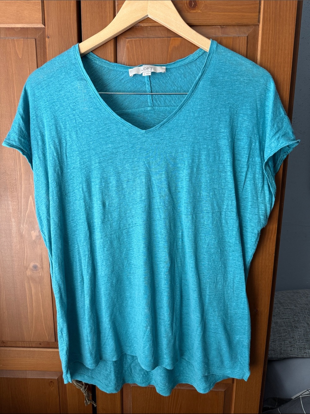 LOFT teal 100% linen cap sleeve top (Ptp 21”)